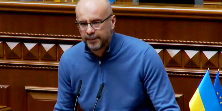 “Протирали штани”: нардеп Рудик розкритикував Раду за 300 “завислих” євроінтеграційних законопроєктів