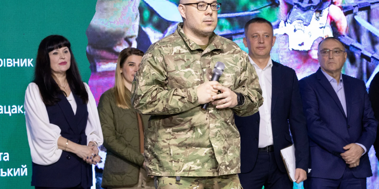 "Найближчі два-три місяці будуть критичними. Той, хто допоможе ЗСУ, збереже життя собі", – Тарас Березовець у Вінниці