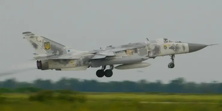 На Хмельниччині розбився бомбардувальник Су-24М, екіпаж загинув, — Повітряні сили