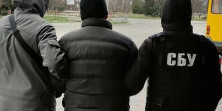 Збирав інформацію про аеродром: СБУ викрила російського агента