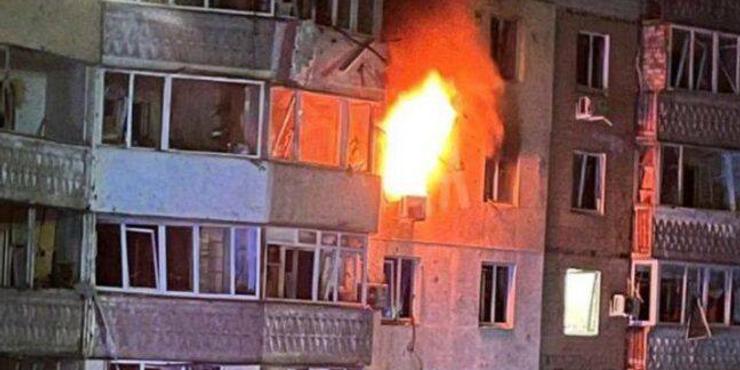 В Одесі показали наслідки влучання уламків "шахеда" у багатоповерхівку: загинули троє людей