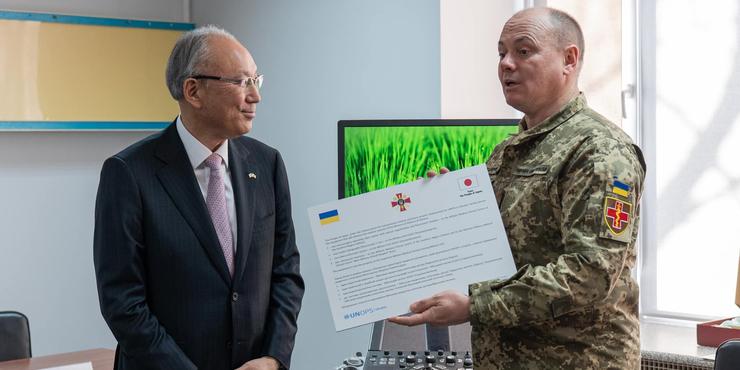 Японія передала Головному клінічному шпиталю сучасне обладнання для діагностики: що відомо