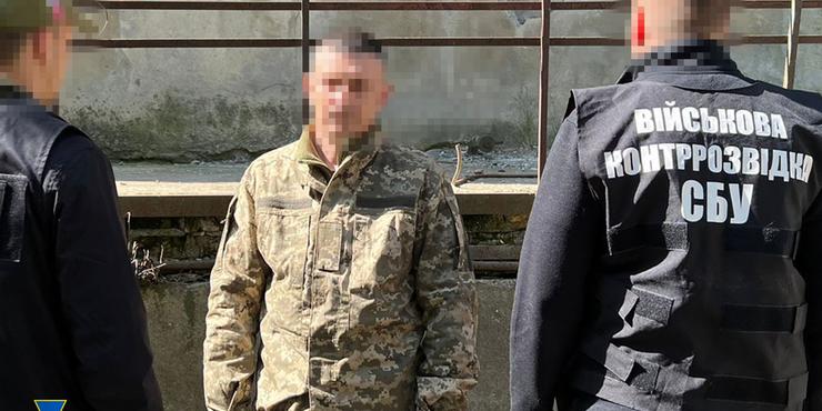 Охоронець з російської катівні у Херсоні мобілізувався до ЗСУ, щоб сховатись від правосуддя: деталі справи