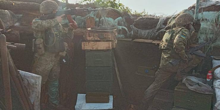 Біля Авдіївки окупанти застосували хімічні боєприпаси, однак українські бійці відбили атаку