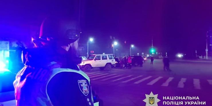 Вибух у Миколаєві, від якого постраждали семеро поліцейських, розслідують як теракт