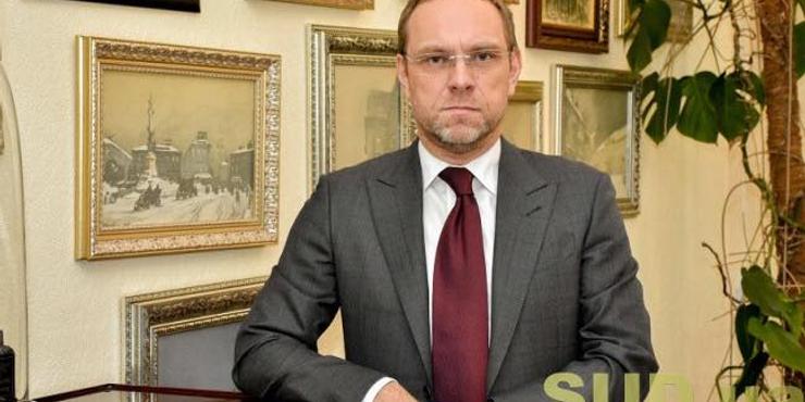 Власенко заявив, що Тимошенко "намагаються дискредитувати фейковими відео"