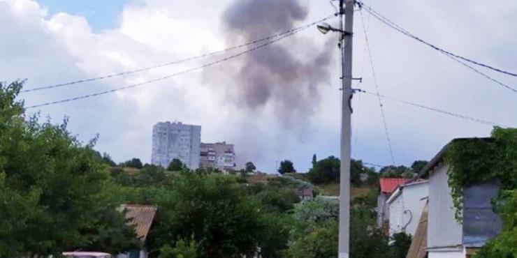 У Бердянську зі знищеного готелю вивозили тіла окупантів вантажівками, — Генштаб