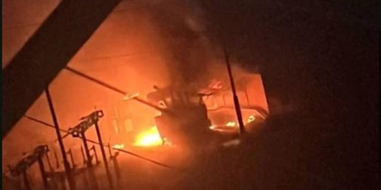 У Владивостоці горіла і вибухала підстанція: понад 250 будинків залишилися без світла