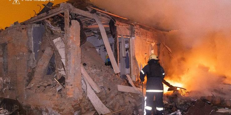До 40 ракет різних типів і 420 дронів: Зеленський повідомив подробиці масованої атаки РФ на Україну