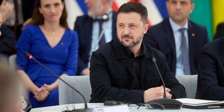Саміт "Бухарестської дев’ятки": головні заяви Зеленського і президента Румунії