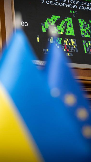 У Раді зареєстровані 20 законопроєктів проти гуманітарної катастрофи У Раді усвідомили масштаб загрози: аналізуємо 20 законопроєктів проти гуманітарної катастрофи взимку