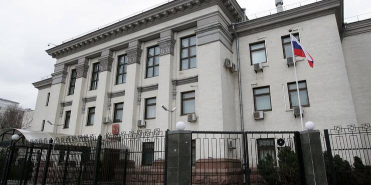 Кличко повідомив, що мерія припинить угоду оренди з посольством РФ