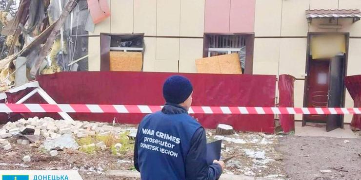 Окупанти обстріляли шахту і лікарню у Селидовому: є загиблі та поранені