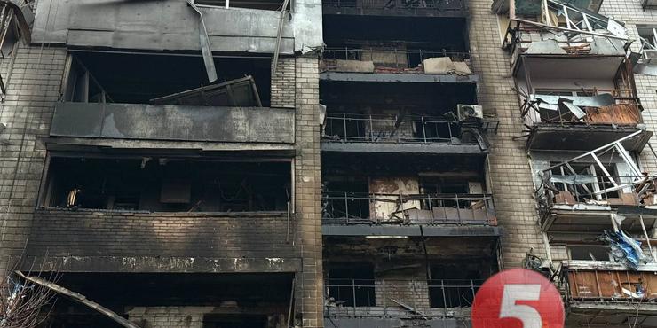 Російські безпілотники вдруге за добу атакували Київщину: зруйновано багатоповерхівку, є загиблий