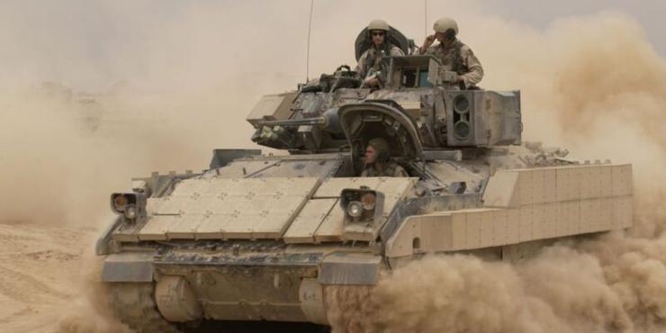 БМП Bradley для України вже прибули до порту у Великій Британії