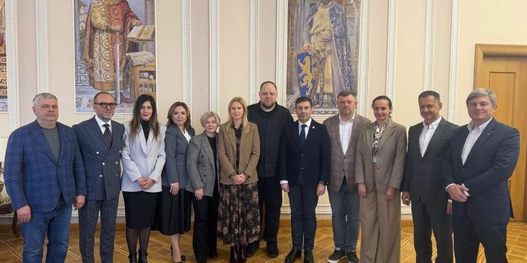 Народні депутати України