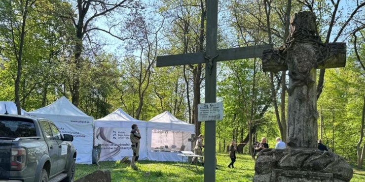 Україна дала “зелене світло” Польщі на проведення ексгумаційних робіт у Львові