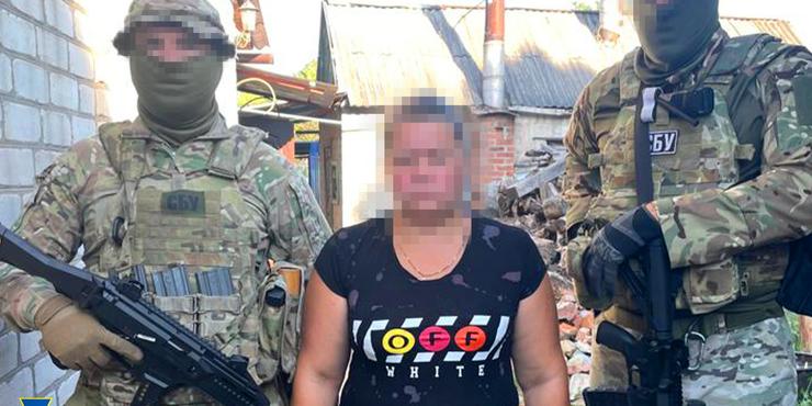 У Краматорську затримали вчительку, яка “зливала” РФ геолокації підрозділів ЗСУ в Бахмуті