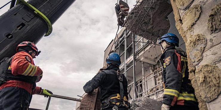 Російська армія знову атакує Харків КАБами: вже відомо про загиблих, понад десяток людей з пораненнями