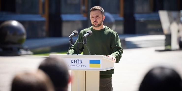 Зеленський відреагував на масований обстріл України: "Путін - це хвора істота"