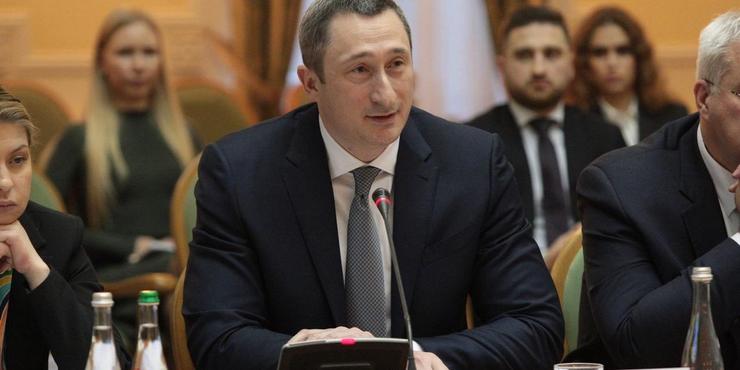 Чернишов просив подовжити відрядження за кордоном через вручення підозр його оточенню, — ЗМІ