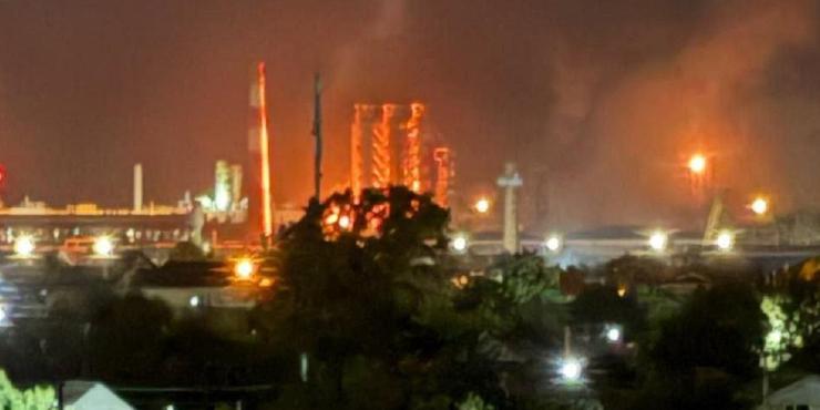 У РФ заявили про атаку безпілотників на Афіпський НПЗ: що відомо