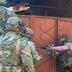 СБУ викрила зловмисників, які вибивали гроші з родини загиблого воїна