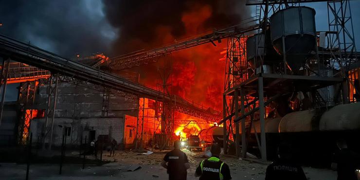 Армія РФ атакувала промисловий об’єкт на Полтавщині: є загиблі і зниклі безвісти