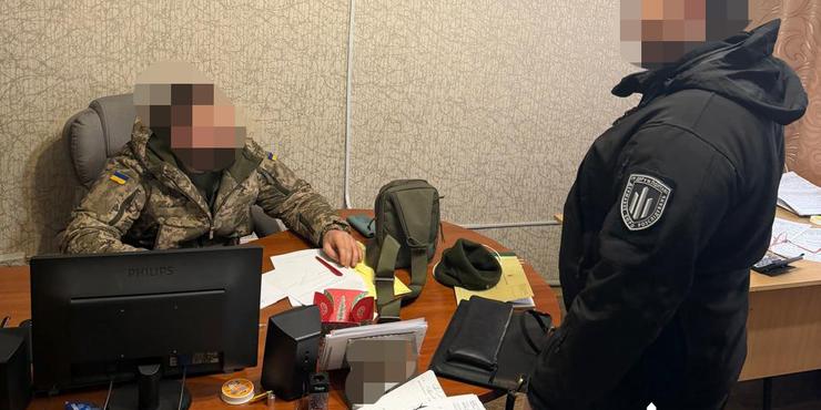 Вілла на Балі та одяг на мільйони доларів: майора тилу звинувачують у розкраданні грошей на харчах для армії