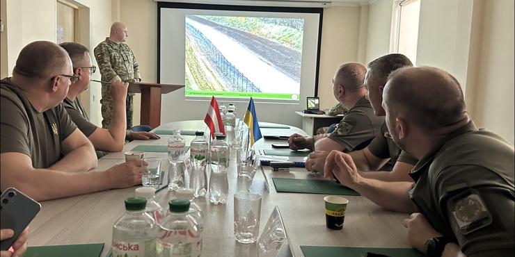 Глава ДПСУ Дейнеко зустрівся з керівником прикордонної охорони Латвії