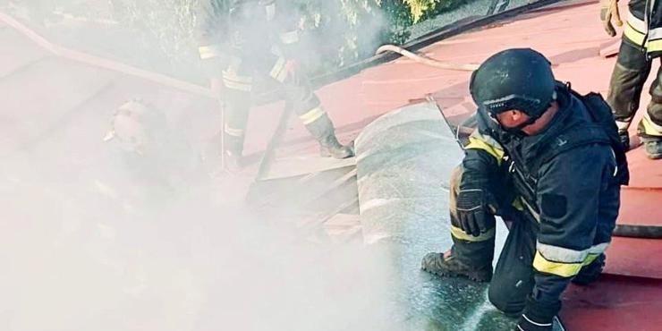 Під час чергового обстрілу Херсона постраждали четверо рятувальників