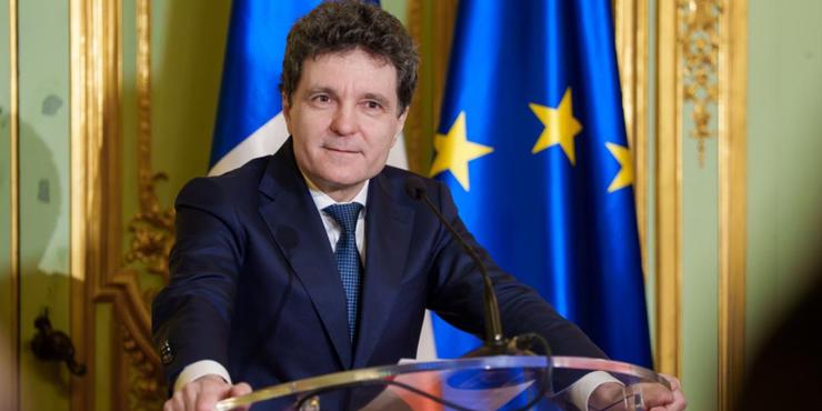 Президент Румунії каже, що російський дрон змінив траєкторію через українську ППО