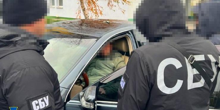 У шести областях України діяли “схеми ухилення від мобілізації”: серед затриманих — депутатка та посадовці ТЦК