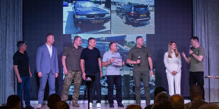 У Вінниці зібрали понад 2 млн грн на дрони і автомобілі для ЗСУ