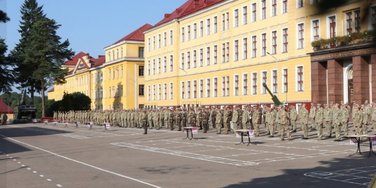 У Міноборони заявили про намір звільнити начальника академії імені Сагайдачного