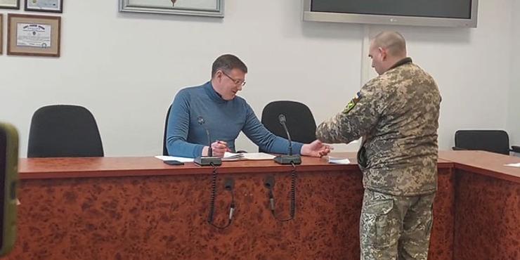 В Броварах під час засідання міськради мер і голови сіл отримали повістки до військкомату