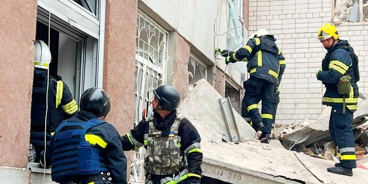 “Цього не було б, якби Україна отримала достатньо засобів ППО”, — Зеленський про обстріл Чернігова