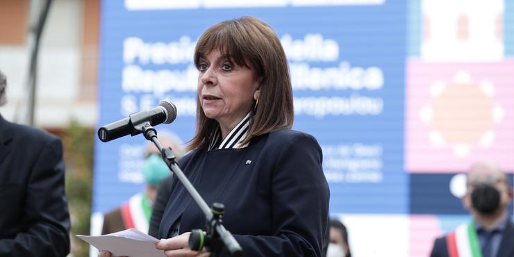 Президентка Греції прибула з візитом до Києва