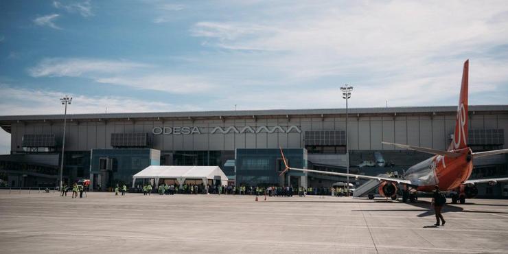 Костусєв, Кауфман та Борухович отримали підозри у заволодінні аеропортом "Одеса"