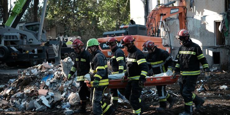 У Києві кількість жертв російського ракетного удару сягнула 30 осіб: що відомо