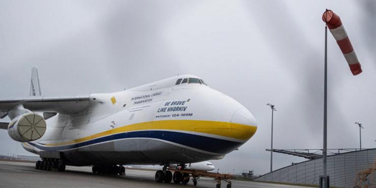 Німеччина офіційно звинуватила РФ у гібридній атаці на аеропорт Лейпцига та закриває консульство Літак "Антонов"