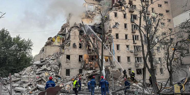 Внаслідок масованої атаки РФ у Києві вже понад 10 загиблих: що відомо