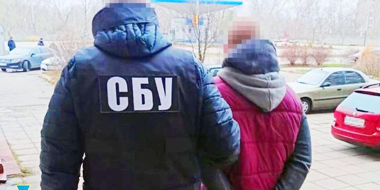 В Україні затримали колаборантку, яка під час окупації Херсона працювала на псевдовиборах росіян