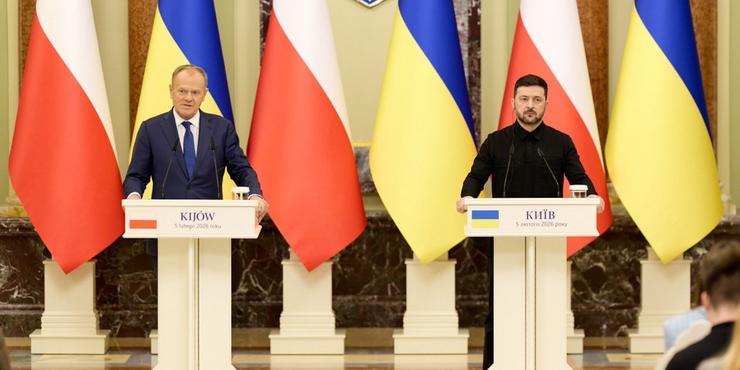 Зеленський обговорив з Туском безпеку українських біженців в Польщі Туск та Зеленський