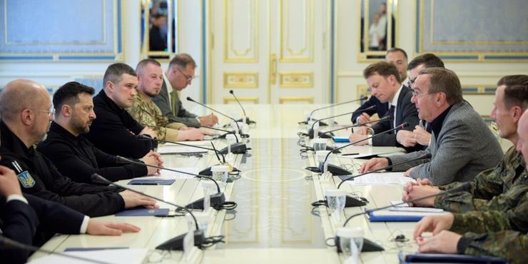 Зеленський обіцяє Росії сюрприз після підписання нових угод із Німеччиною
