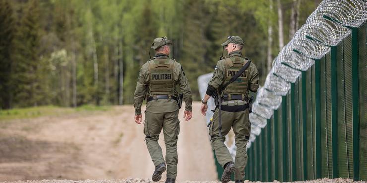 Поліція Естонії на кордоні Поліція Естонії на кордоні