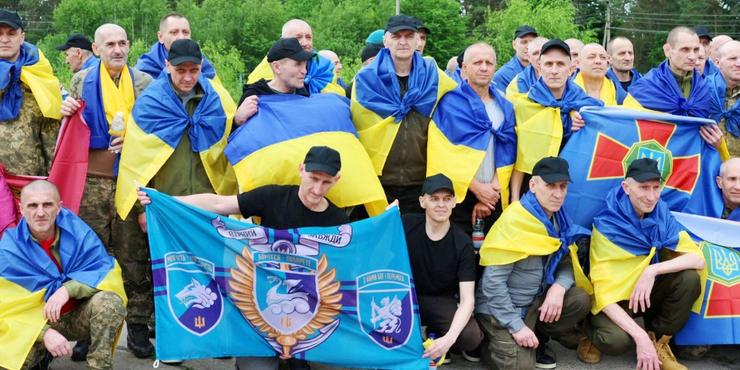 В Україну повернули ще одну групу важкохворих захисників в рамках Стамбульських домовленостей