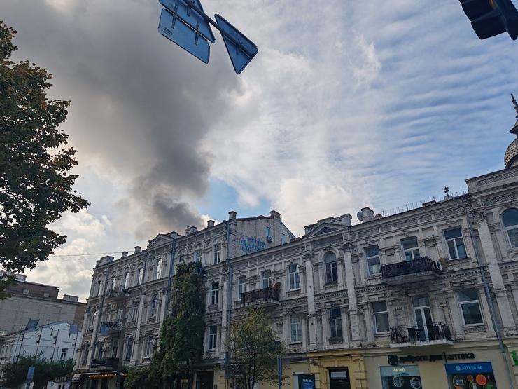 Атака дронів на центр Києва Атака дронів на центр Києва