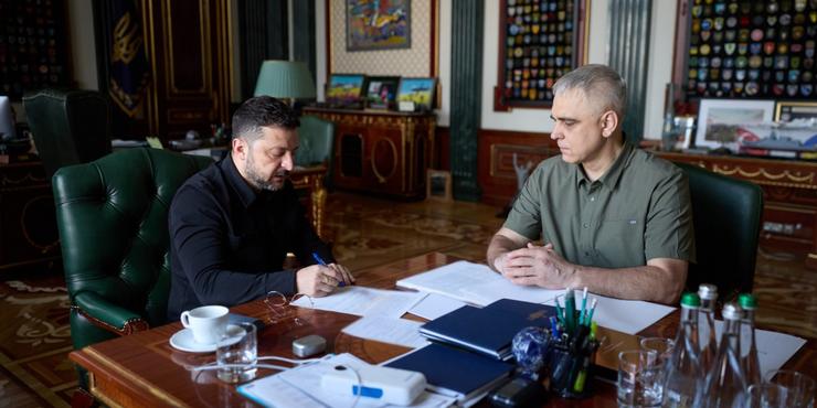 Зеленський погодив нові операції СБУ проти Росії Володимир Зеленський та Олександр Поклад