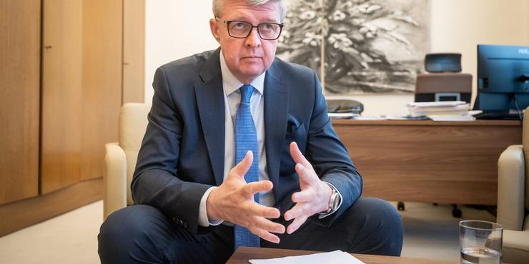 Влада Чехії запевнила у відсутності контактів із РФ та назвала конспірологією чутки про витік інформації